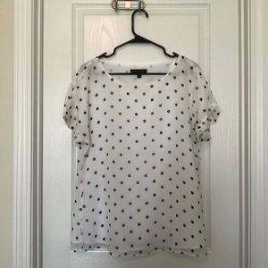 banana republic white with navy polka dot blouse